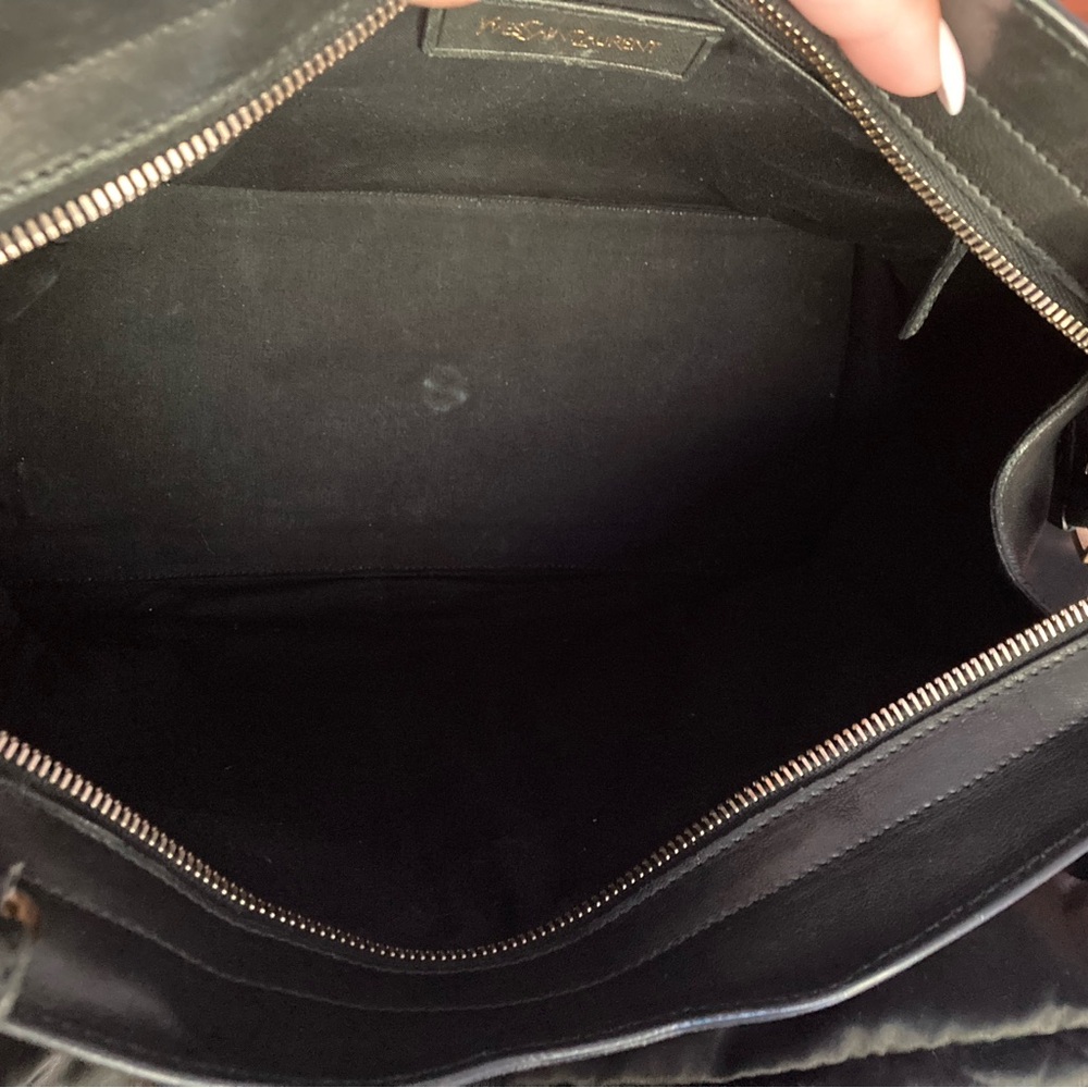 SOLD LABOR YAY SALE! Yves Saint Laurent Y Cabas Black Satchel with Gold Hardware - Picture 3 of 16